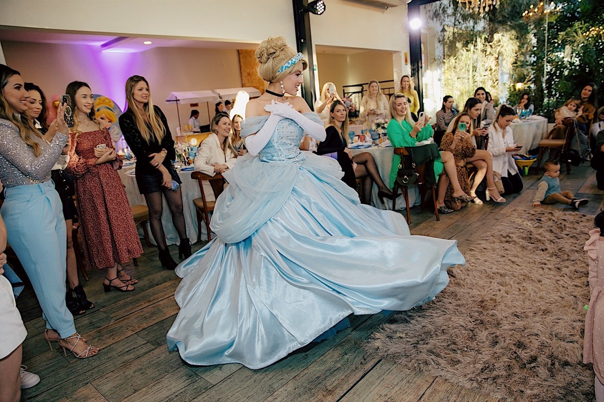 aniversario - aniversario infantil - aniversario da cinderela - tema cinderela - 3 anos da Maite - fotografos jaragua do sul - chroma fotografia