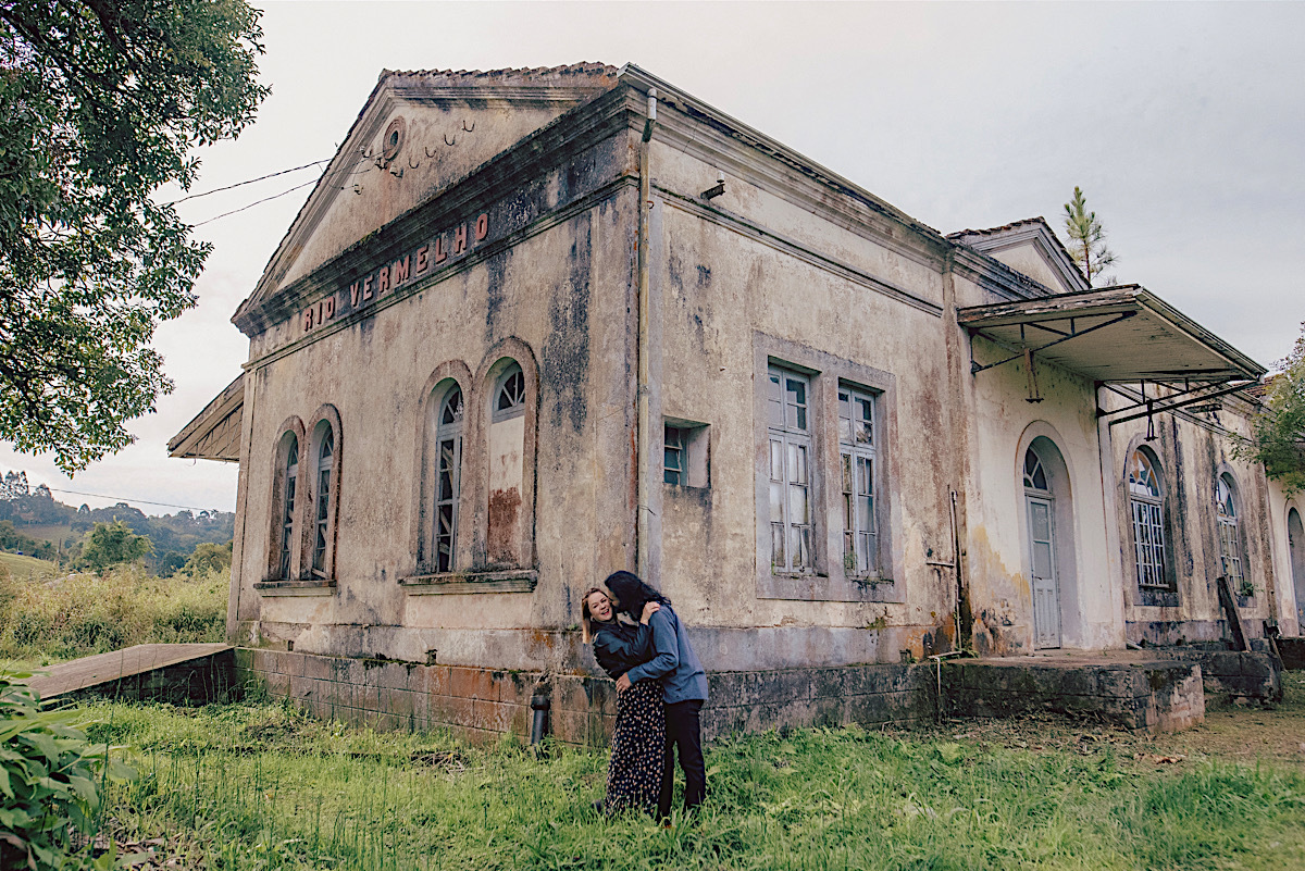 kelley - zdi - ensaio casal - rio vermelho - estacao de trem - pre-casamento - chroma foto - sao bento do sul