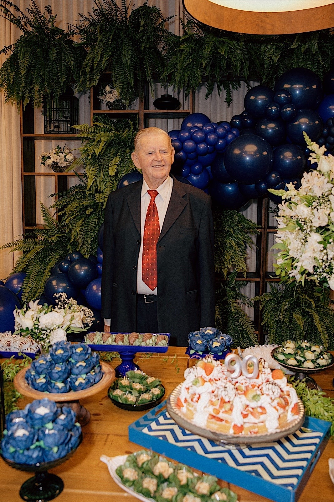 aniversario - aniversario de adulto - aniversario de 90 anos - egon 90 anos - festa na arweg - fotografos jaragua do sul - chroma fotografia