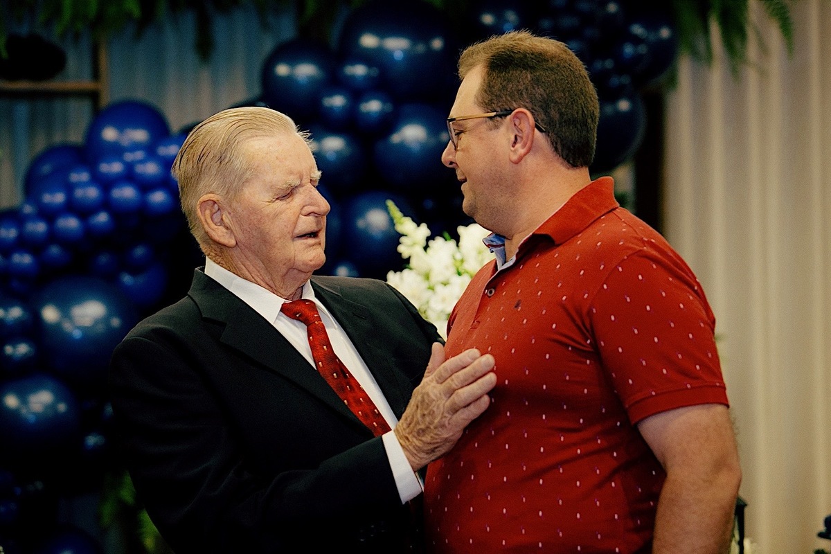 aniversario - aniversario de adulto - aniversario de 90 anos - egon 90 anos - festa na arweg - fotografos jaragua do sul - chroma fotografia