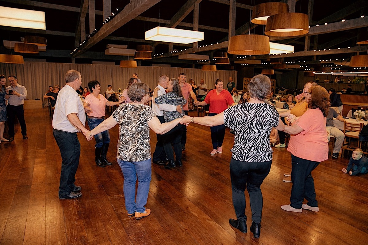 aniversario - aniversario de adulto - aniversario de 90 anos - egon 90 anos - festa na arweg - fotografos jaragua do sul - chroma fotografia