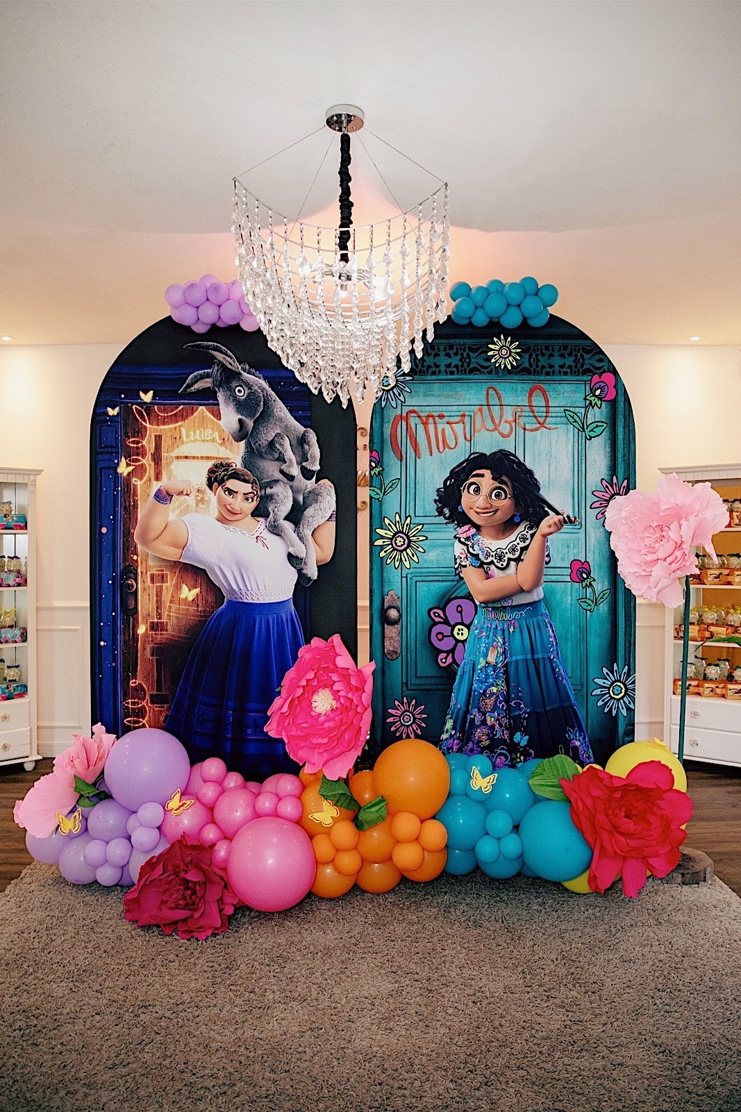 aniversario - aniversario infantil - helena e luiza 5 anos - aniversario no le classique - tema familia madrigal - aniversario em jaragua do sul - fotografos jaragua do sul - fotografia infantil - chroma fotografia