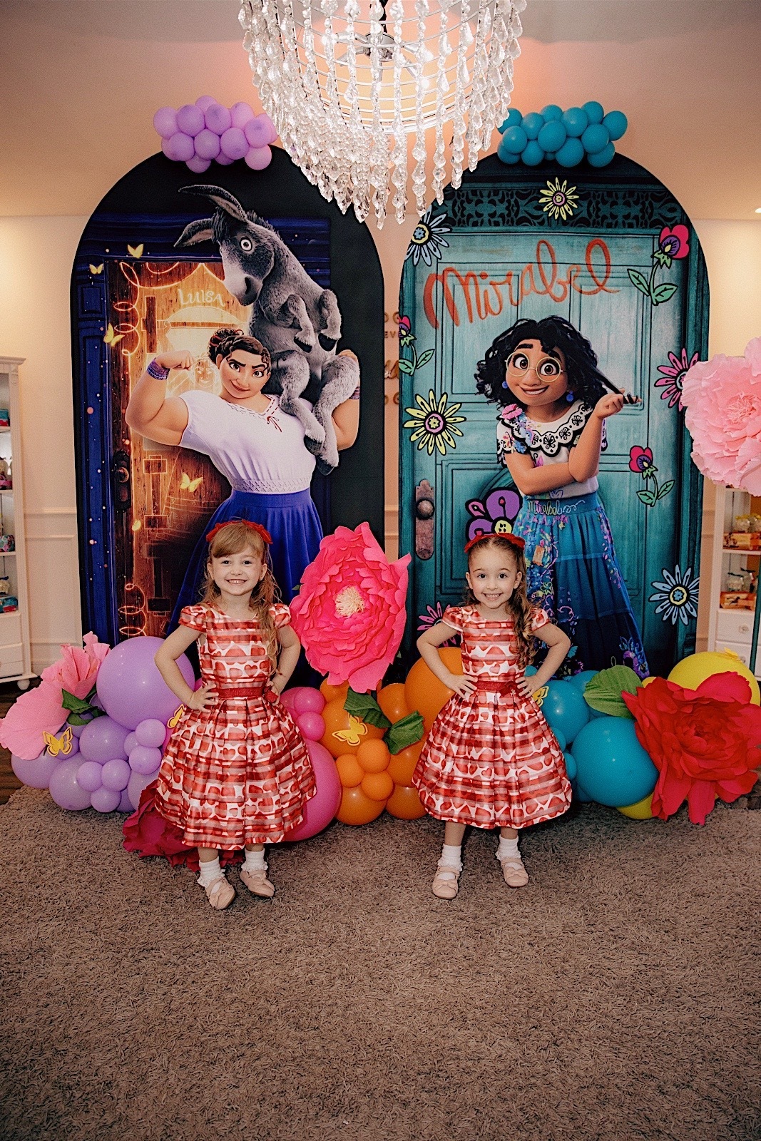 aniversario - aniversario infantil - helena e luiza 5 anos - aniversario no le classique - tema familia madrigal - aniversario em jaragua do sul - fotografos jaragua do sul - fotografia infantil - chroma fotografiaaniversario - aniversario infantil - hele