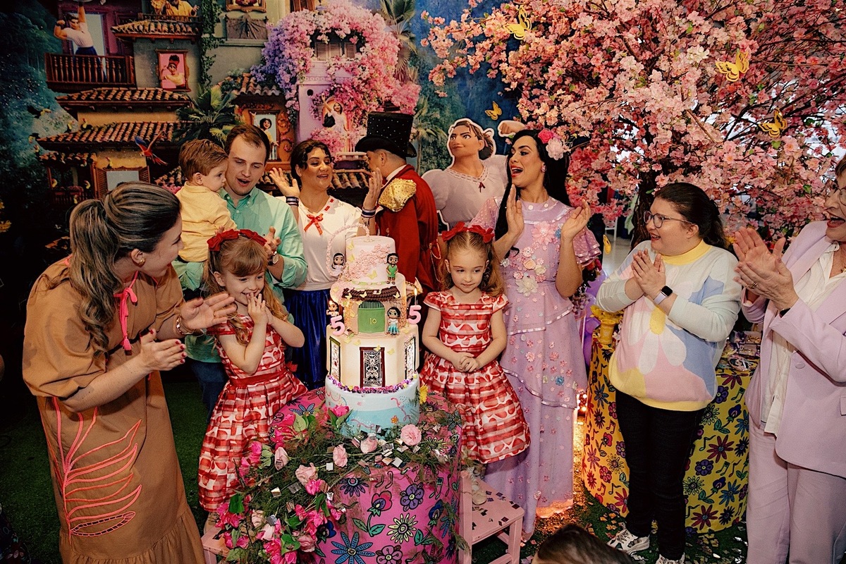 aniversario - aniversario infantil - helena e luiza 5 anos - aniversario no le classique - tema familia madrigal - aniversario em jaragua do sul - fotografos jaragua do sul - fotografia infantil - chroma fotografia