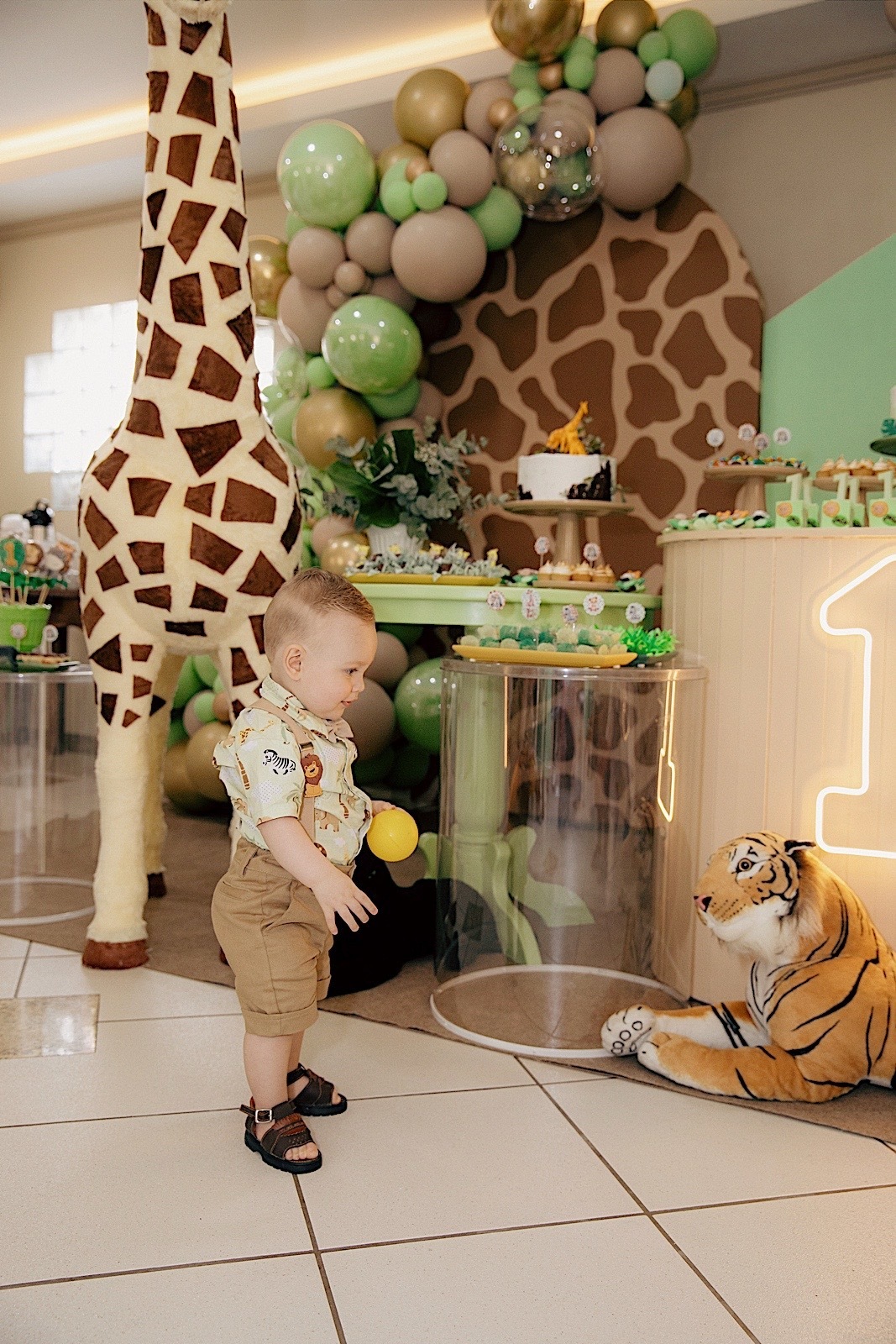 aniversario - aniversario infantil - joao 1 aninho - aniversario de 1 ano - tema safari - fotografia infantil - fotografos jaragua do sul - jaragua do sul - chroma fotografia 