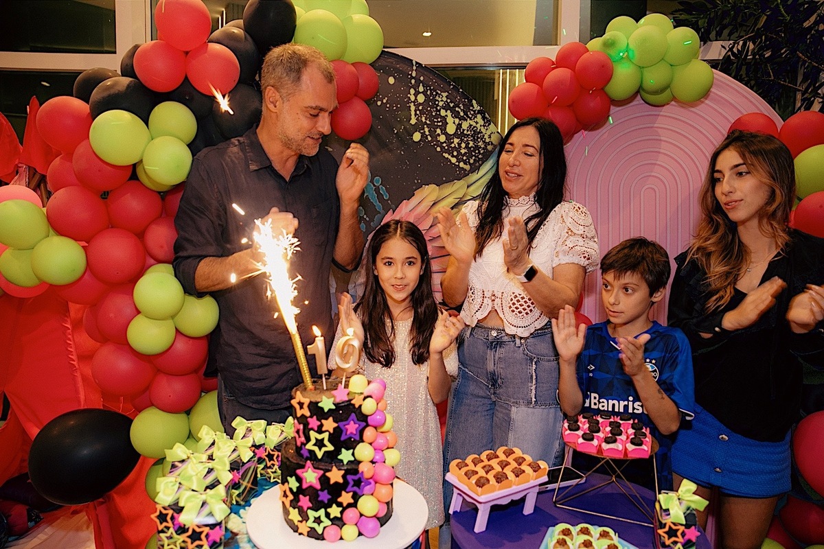 aniversaario - aniversario infantil - aniversario emmi - emmi 10 anos - fotografia infantil - fotografia de familia - aniversario na brava - fotografos jaragua do sul - chroma fotografia 