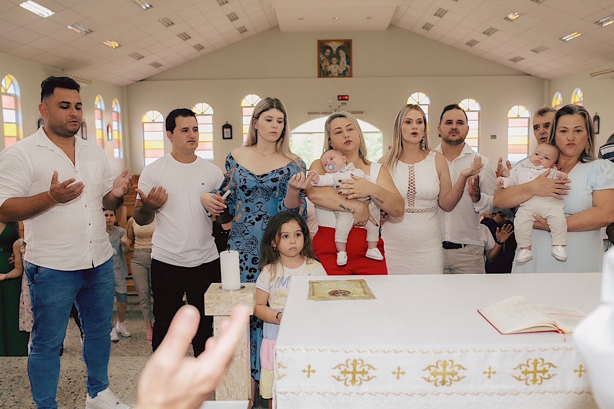 batismo - batizado - batismo gemeos - fotografia infantil - fotografia de familia - fotografos jaragua do sul - chroma fotografia