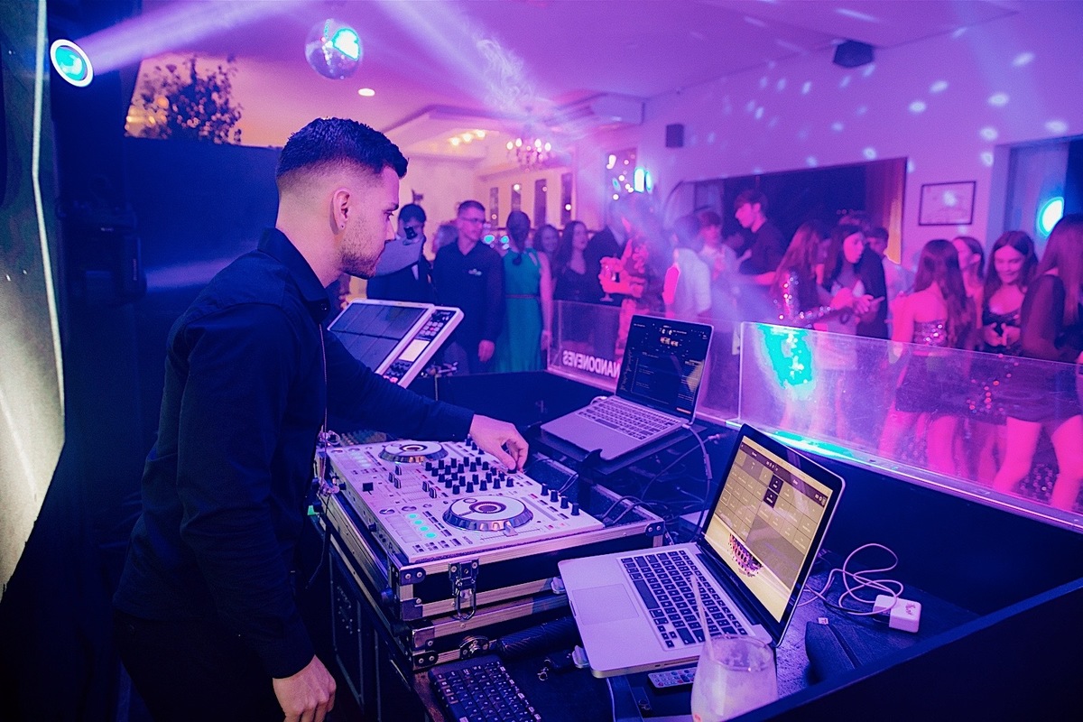 aniversario - aniversario 15 anos - festa de 15 anos - 15 anos - 15 anos emanuelle - fotografos  jaragua do sul - chroma fotografia 