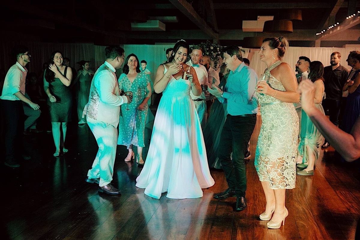 casamento - cerimonia de casamento - casamento Viviane e Andre - noiva - noivo - noivos 2024 - fotografia de casamento 0- fotografos jaragua do sul - chroma fotografia 