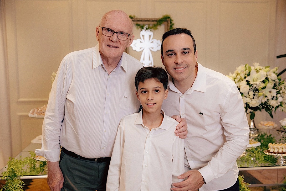 comunhão - primeira comunhão - primeira eucaristia - evento religisoso - fotografos jaragua do sul - chroma fotografia