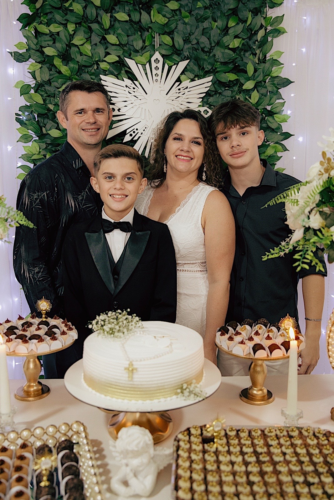 comunhao - primeira comunhao - primeira eucaristia - otavio comunhao - familia - fotografos de familia - fotografos jaragua do sul - chroma fotografia 