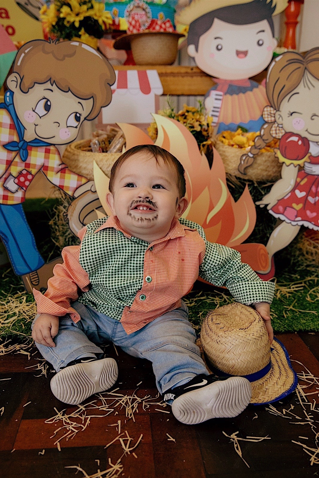 aniversario - aniversario infantil - festa infantil - tema junino - 1 ano Cadu - festa tema junino - fotografia infantil - fotografia de familia - chroma fotografia 
