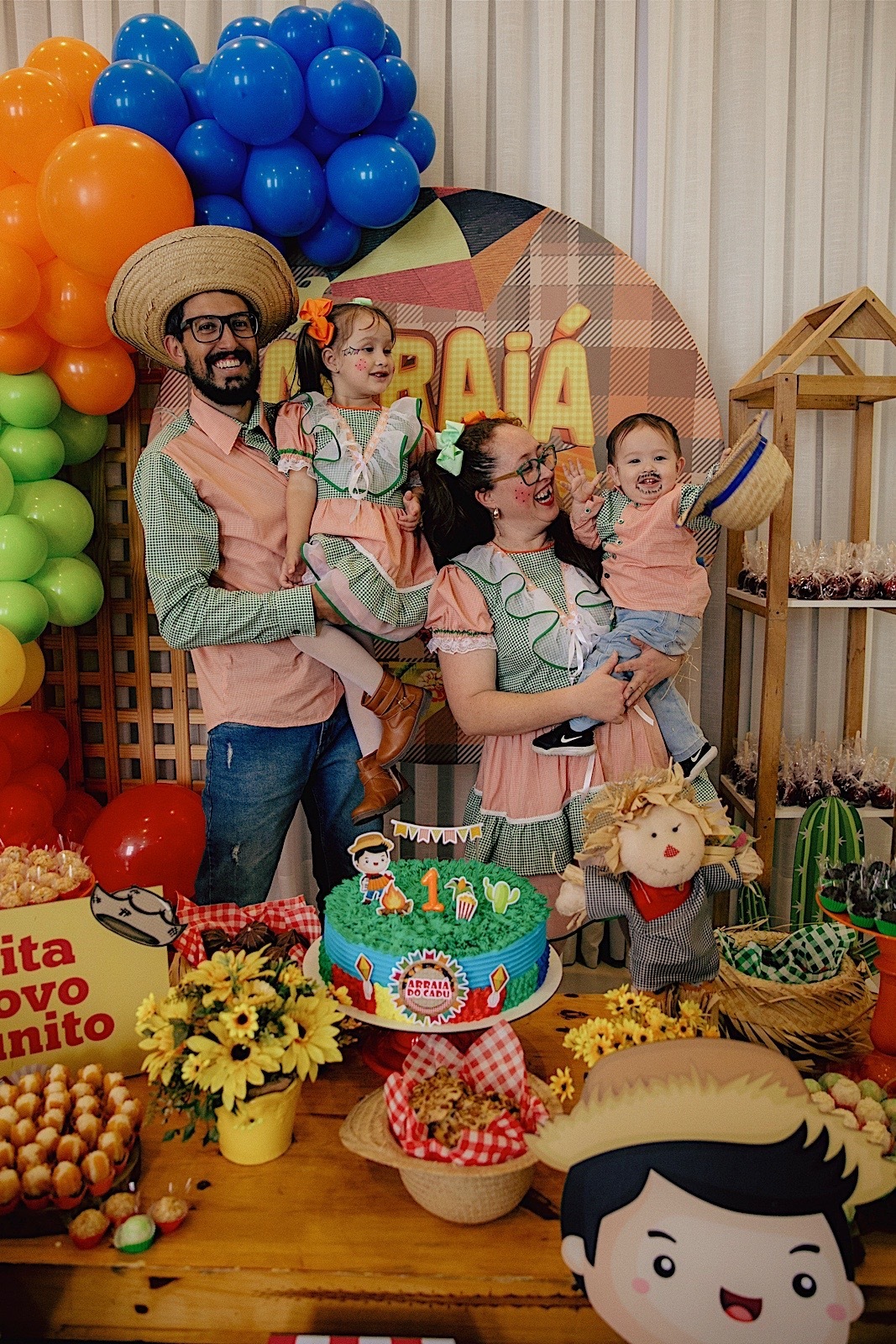 aniversario - aniversario infantil - festa infantil - tema junino - 1 ano Cadu - festa tema junino - fotografia infantil - fotografia de familia - chroma fotografia 