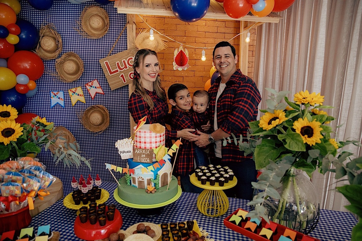 aniversario - aniversario infantil - festa de aniversario - tema junino - 1 no Lucca - fotografia infantil - fotografos jaragua do sul - chroma fotografia 