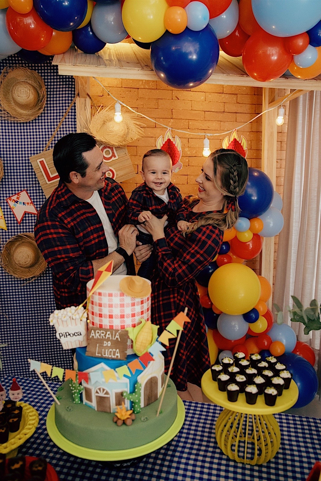aniversario - aniversario infantil - festa de aniversario - tema junino - 1 no Lucca - fotografia infantil - fotografos jaragua do sul - chroma fotografia 