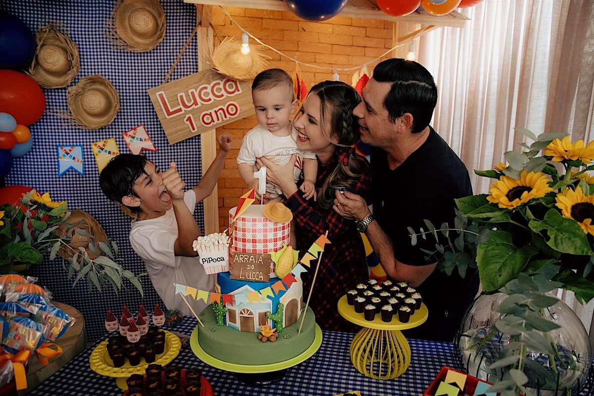 aniversario - aniversario infantil - festa de aniversario - tema junino - 1 no Lucca - fotografia infantil - fotografos jaragua do sul - chroma fotografia 