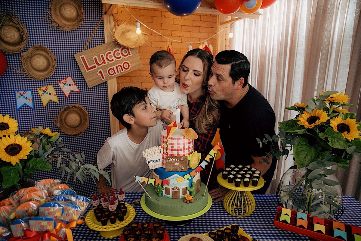 aniversario - aniversario infantil - festa de aniversario - tema junino - 1 no Lucca - fotografia infantil - fotografos jaragua do sul - chroma fotografia 