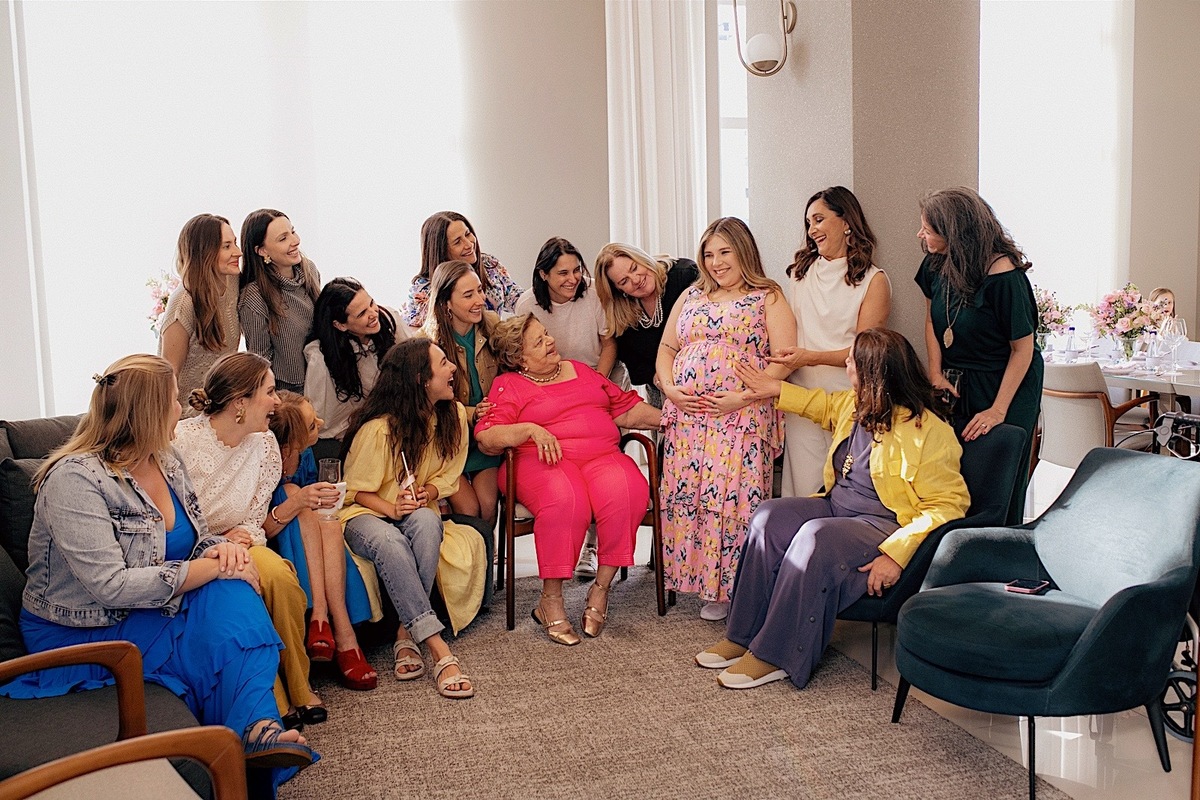 gestante - ensaio gestante - cha de bebe - cha de bebe a espera de aria - fotografos jaragua do sul - fotografia de familia - fotografia de gestante - chroma fotografia 