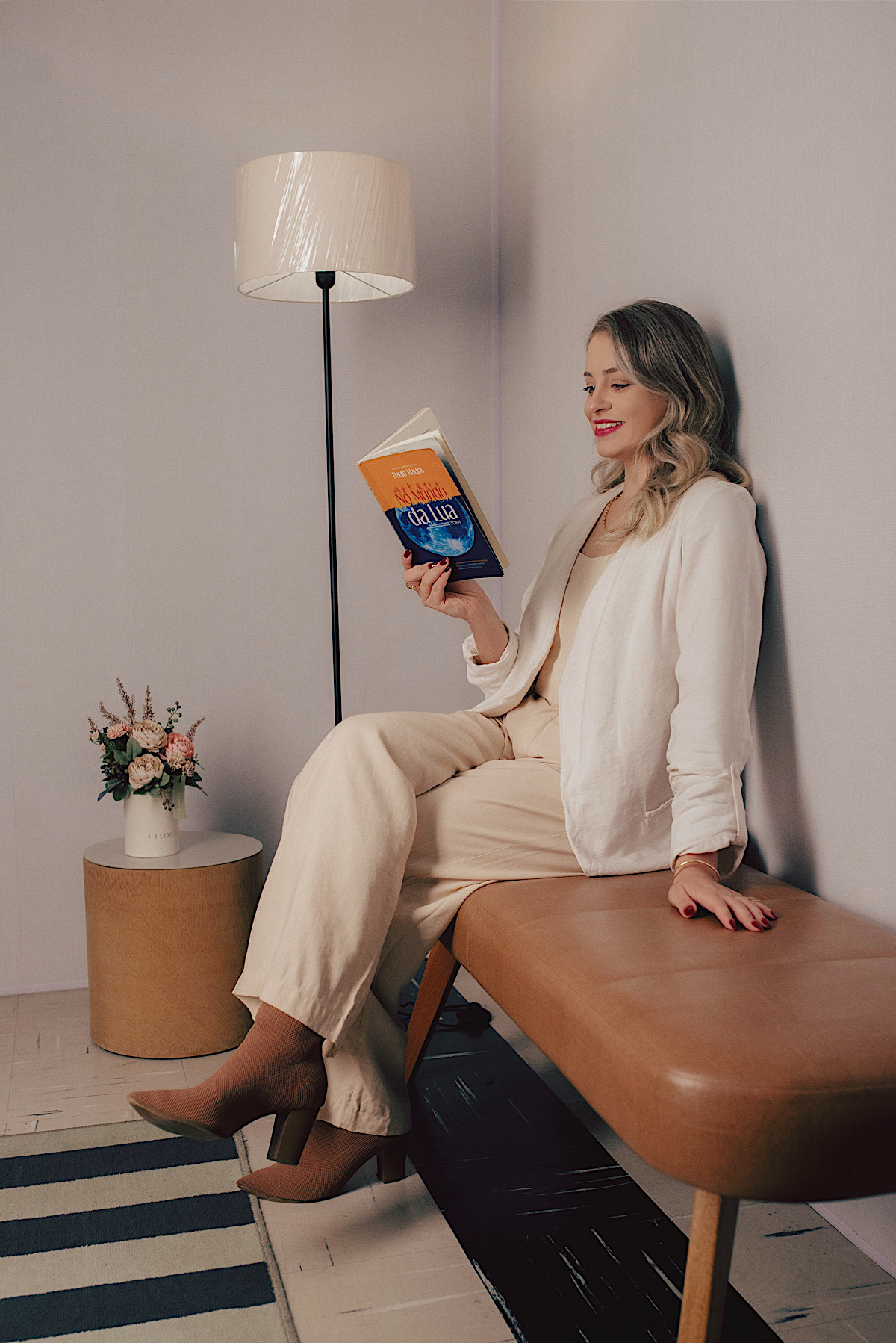 elaine magalhaes - ensaio profissional - consultorio - neuropsicologa - psicologia - neurologia - profissional - sao bento do sul - chroma fotografia