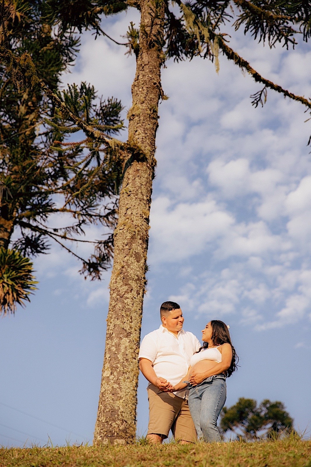 ensaio gestante - ensaio fotografico - ensaio familia - ensaio externo - ensaio no campo - fotografos jaragua do sul - fotografia de familia - chroma fotografia 