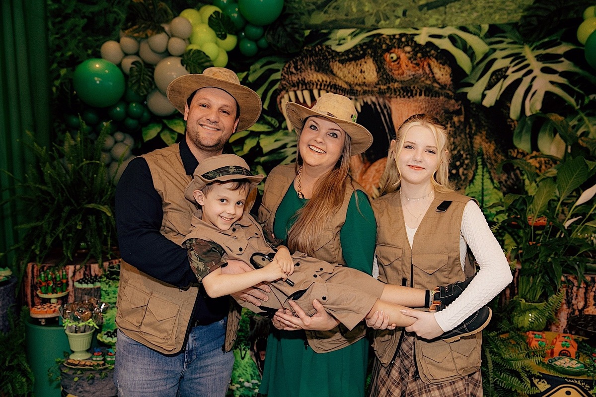 aniversario - aniversario infantil - aniversario no le classique - aniversario em jaragua do sul - fotografos jaragua do sul - fotogarfia de familia - chroma fotografia 