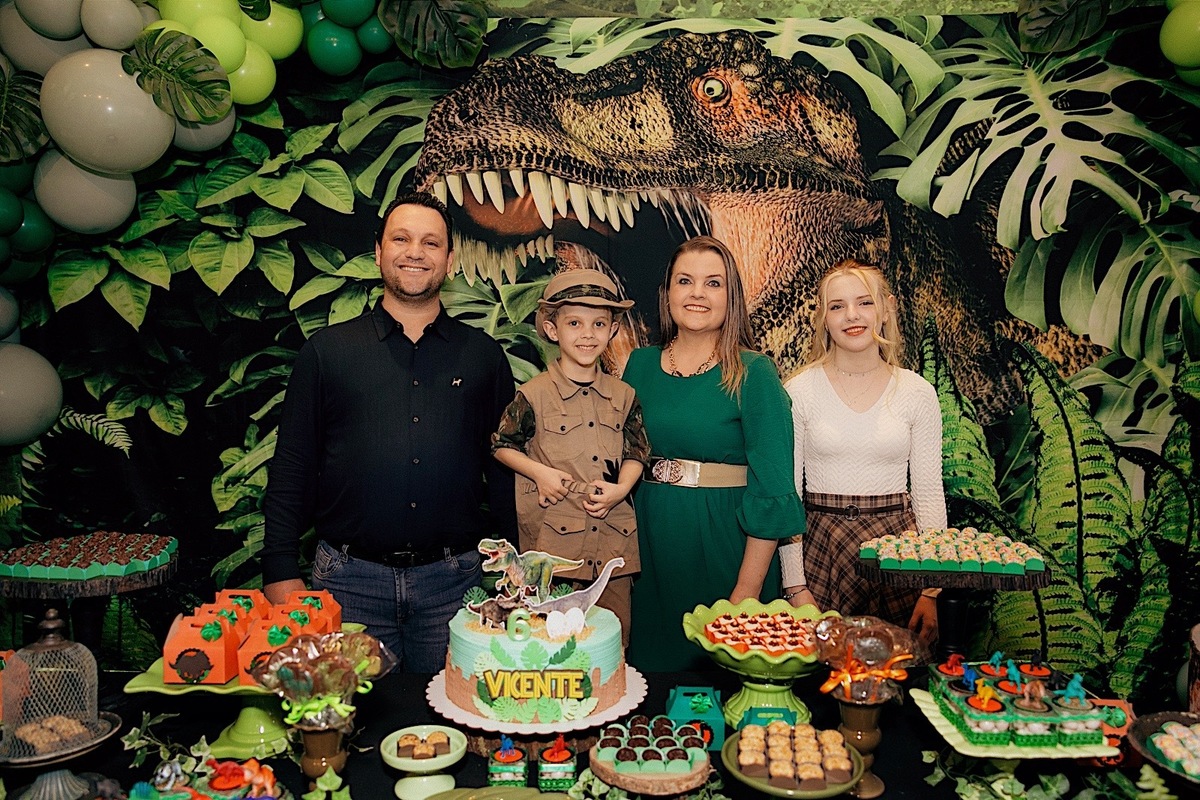 aniversario - aniversario infantil - aniversario no le classique - aniversario em jaragua do sul - fotografos jaragua do sul - fotogarfia de familia - chroma fotografia 