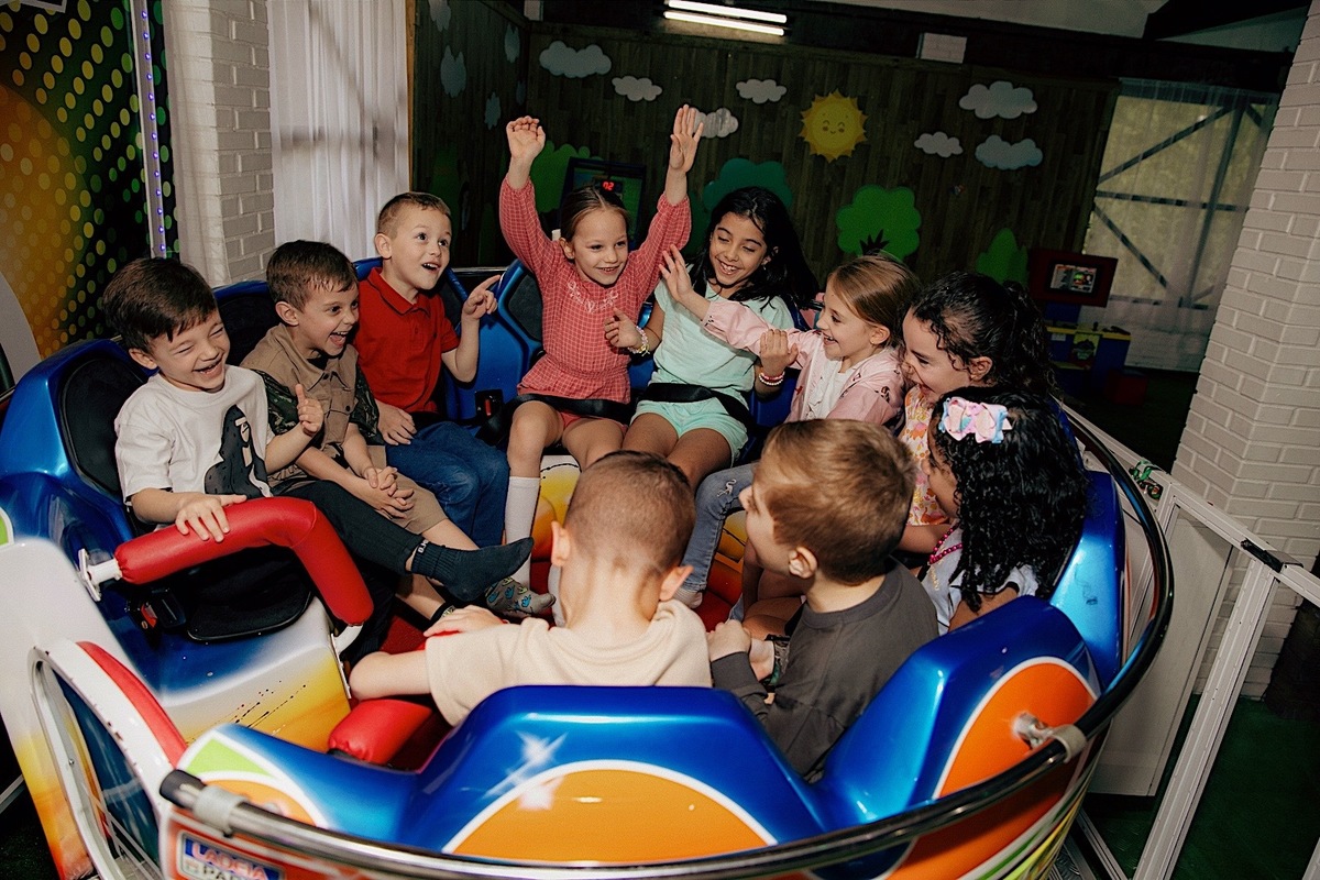 aniversario - aniversario infantil - aniversario no le classique - aniversario em jaragua do sul - fotografos jaragua do sul - fotogarfia de familia - chroma fotografia 