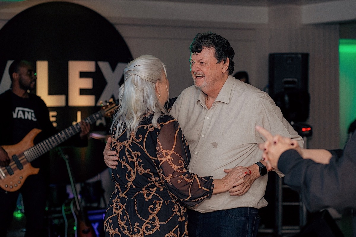 aniversario - aniversario adulto - aniversario em jaragua do sul - festa no clube baependi - fotografos jaragua do sul - fotografia de familia - jaragua do sul - chroma fotografia