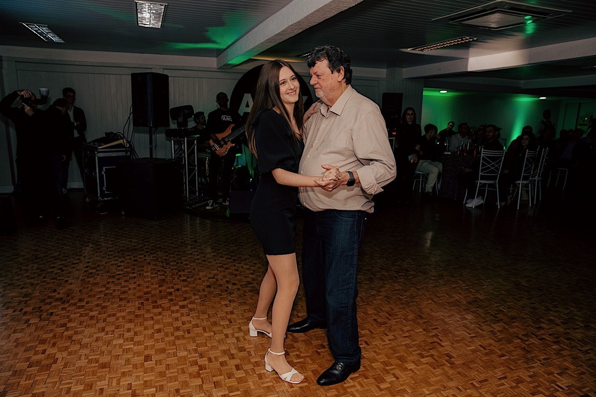 aniversario - aniversario adulto - aniversario em jaragua do sul - festa no clube baependi - fotografos jaragua do sul - fotografia de familia - jaragua do sul - chroma fotografia