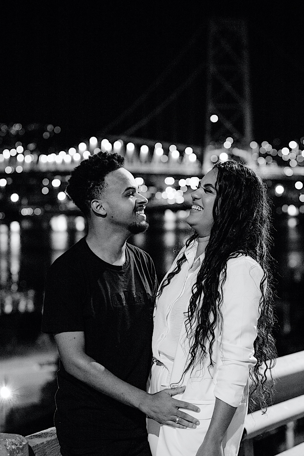 ensaio casal - ensaio no litoral - ensaio pré casamento - pré wedding - noivos 2024 - casamento - Leticia e Joao - ensaio em floripa - chroma fotografia