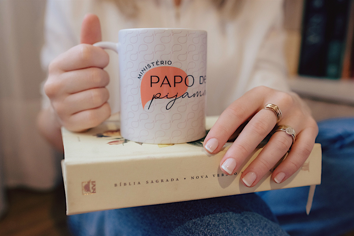 ensaio profissional - paola muehlbauer - teologa - escritora - deus - chroma fotografia - sao bento do sul