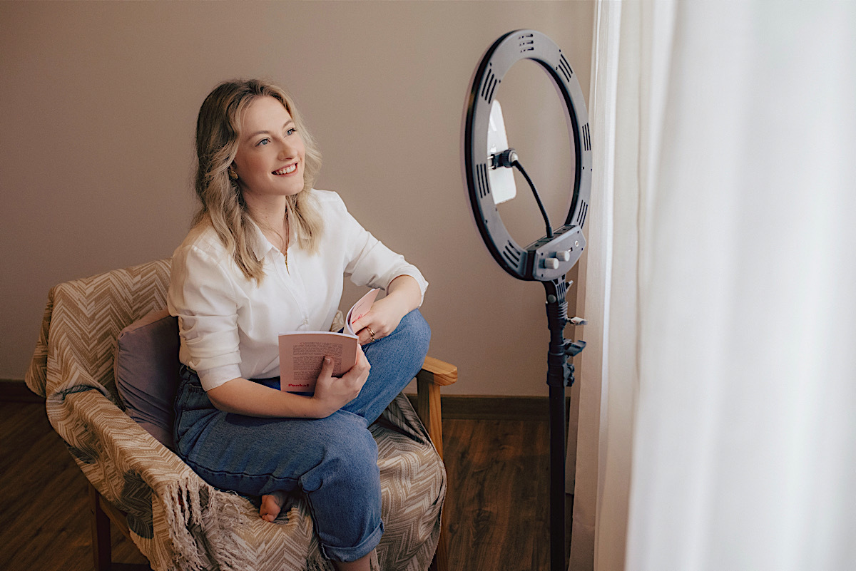 ensaio profissional - paola muehlbauer - teologa - escritora - deus - chroma fotografia - sao bento do sul