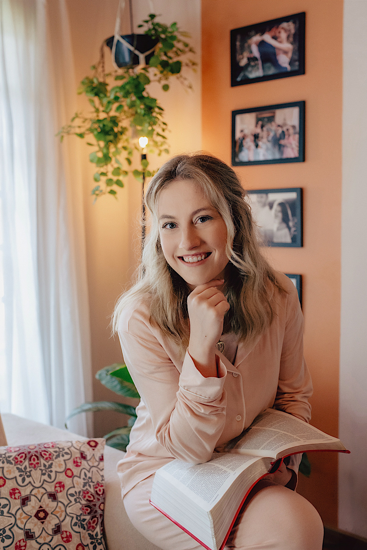 ensaio profissional - paola muehlbauer - teologa - escritora - deus - chroma fotografia - sao bento do sul