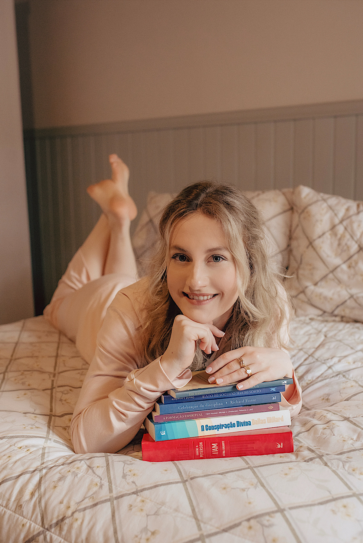 ensaio profissional - paola muehlbauer - teologa - escritora - deus - chroma fotografia - sao bento do sul