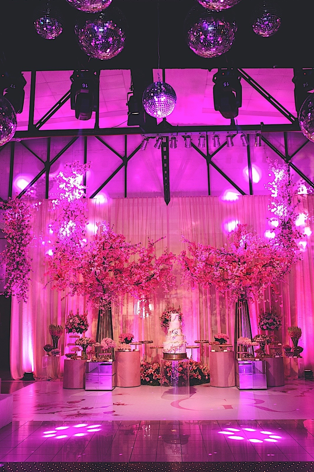 aniversario - aniversario de 15 anos - 15 anos - 15 anos Gabriela - evento no panoramico da Scar - festa de 15 anos - fotografos jaragua do sul - Chroma Fotografia