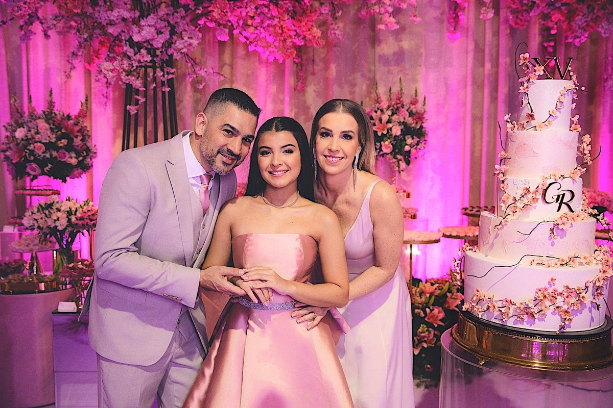 aniversario - aniversario de 15 anos - 15 anos - 15 anos Gabriela - evento no panoramico da Scar - festa de 15 anos - fotografos jaragua do sul - Chroma Fotografia