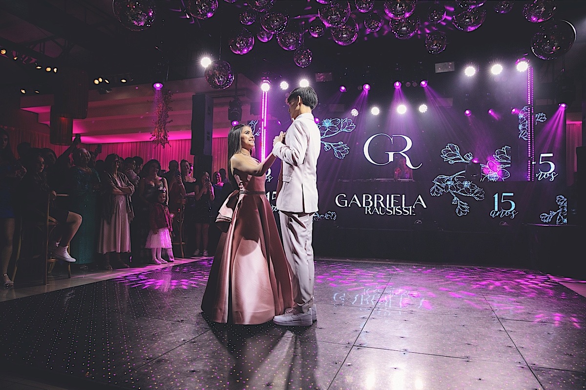 aniversario - aniversario de 15 anos - 15 anos - 15 anos Gabriela - evento no panoramico da Scar - festa de 15 anos - fotografos jaragua do sul - Chroma Fotografia