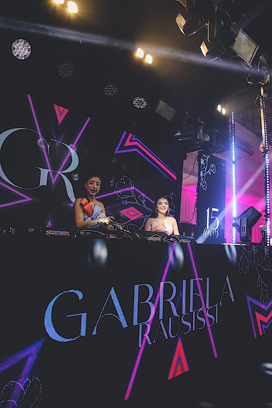 aniversario - aniversario de 15 anos - 15 anos - 15 anos Gabriela - evento no panoramico da Scar - festa de 15 anos - fotografos jaragua do sul - Chroma Fotografia