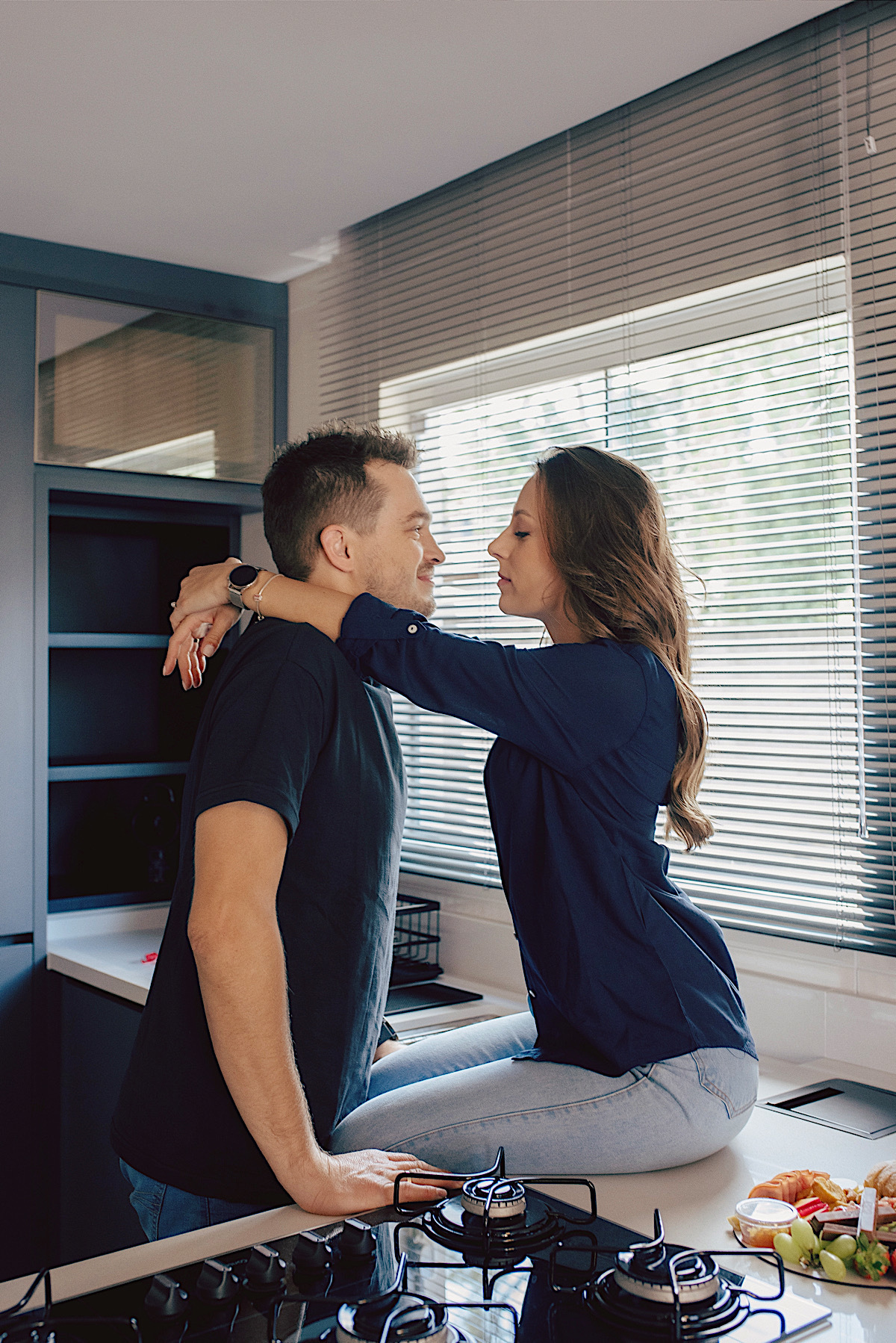 emanuelle - jeferson - pre-casamento - chroma fotografia - ensaio casal - em casa - ao ar livre
