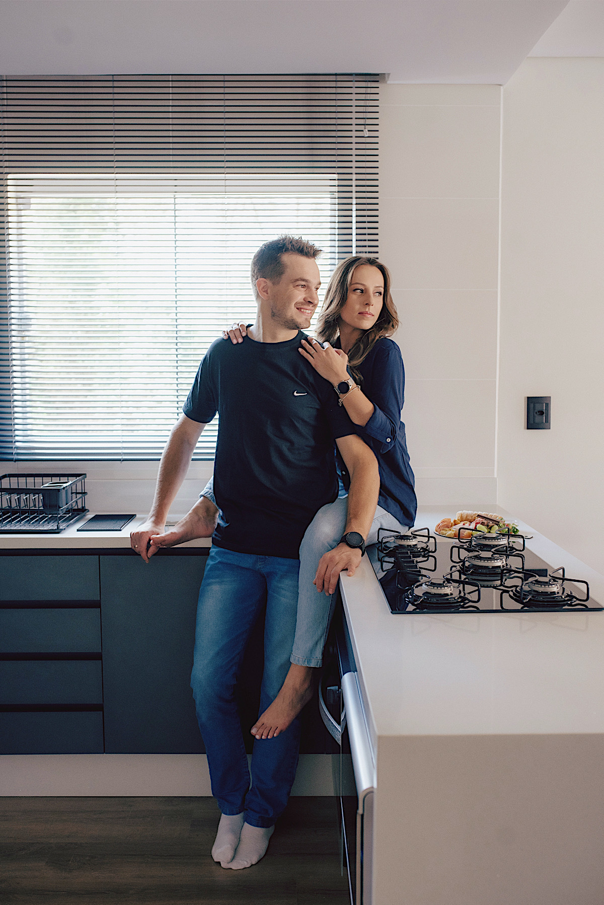 emanuelle - jeferson - pre-casamento - chroma fotografia - ensaio casal - em casa - ao ar livre