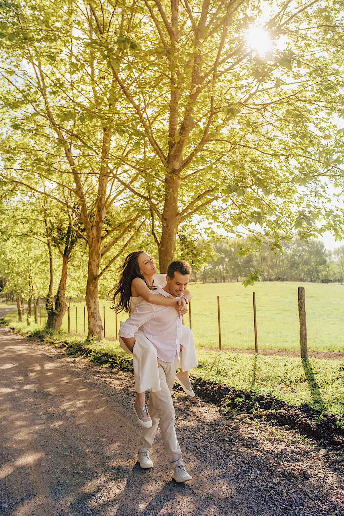 emanuelle - jeferson - pre-casamento - chroma fotografia - ensaio casal - em casa - ao ar livre