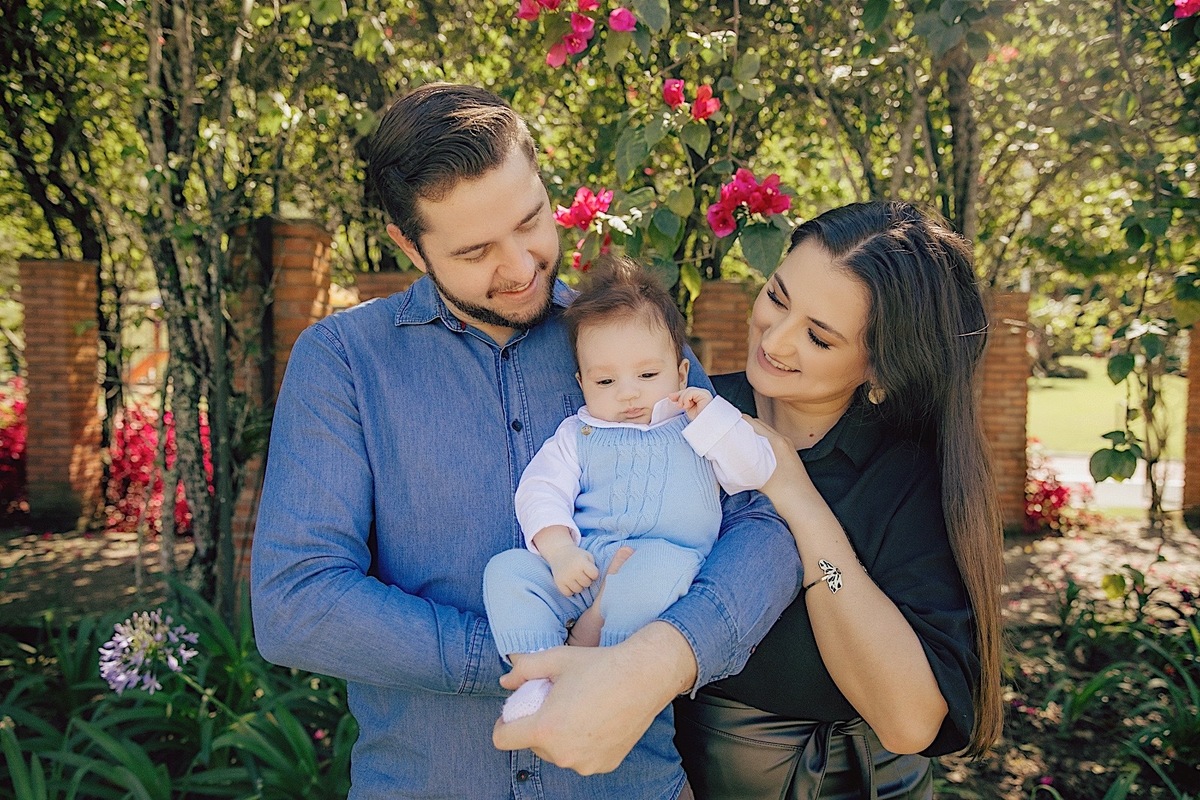 ensaio familia - ensqaio externo - ensaio 3 meses - heitor 3 meses - familia - fotografos jaragua do sul - fotografia de familia - chroma fotografia - ensaio parque inovacao