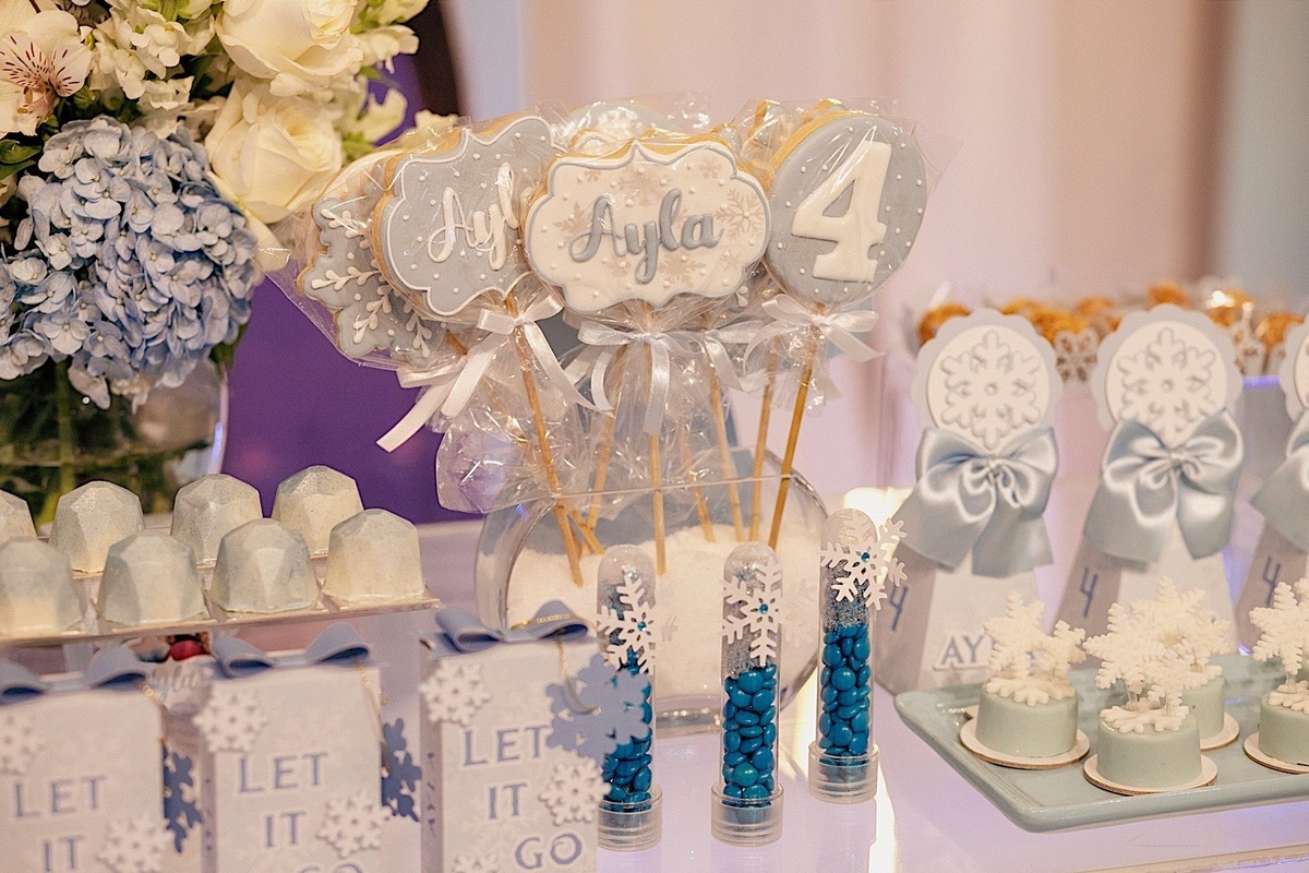 aniversario - aniversario infantil - ayla 4 anos - aniversario ayla - fotografos jaragua so sul - fotografia infantil - tema frozen - jaragua do sul - chroma fotografia 