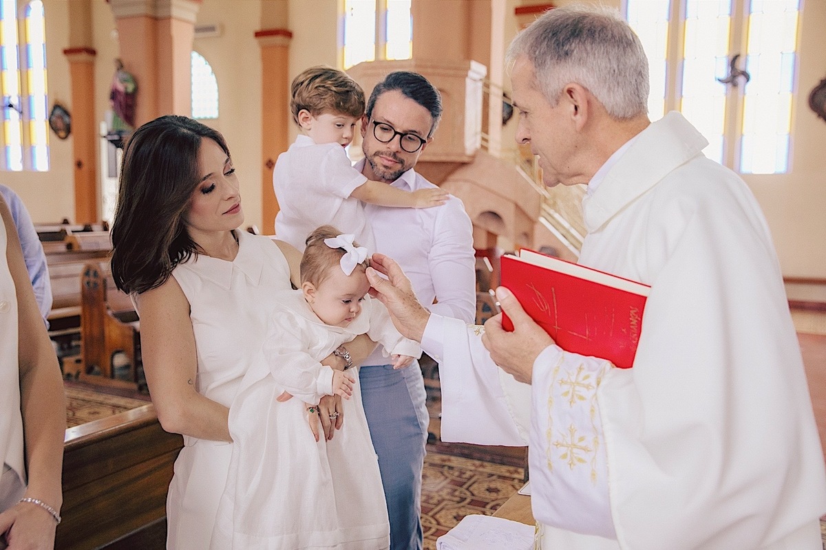 batizado - batismo - batizado Celina - fotografos de familia - familia - fotografos de jaragua do sul - chroma fotografia