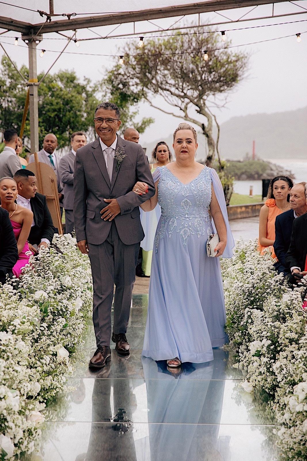 casamento - casamento no litoral - casamento ao ar livre - casamento Leticia e Joao - noivos 2024 - fotografia de casamento - chroma fotografia