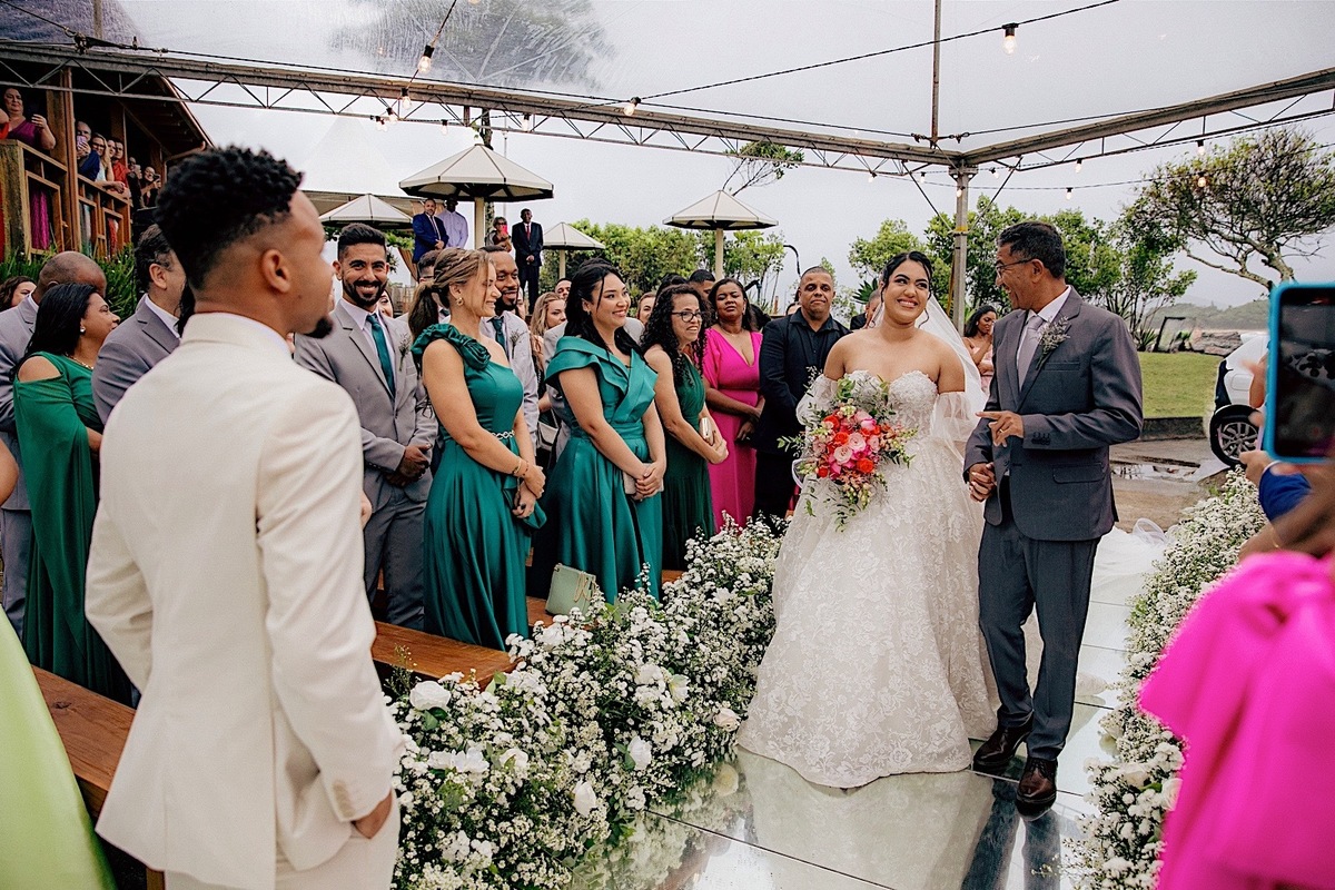 casamento - casamento no litoral - casamento ao ar livre - casamento Leticia e Joao - noivos 2024 - fotografia de casamento - chroma fotografia