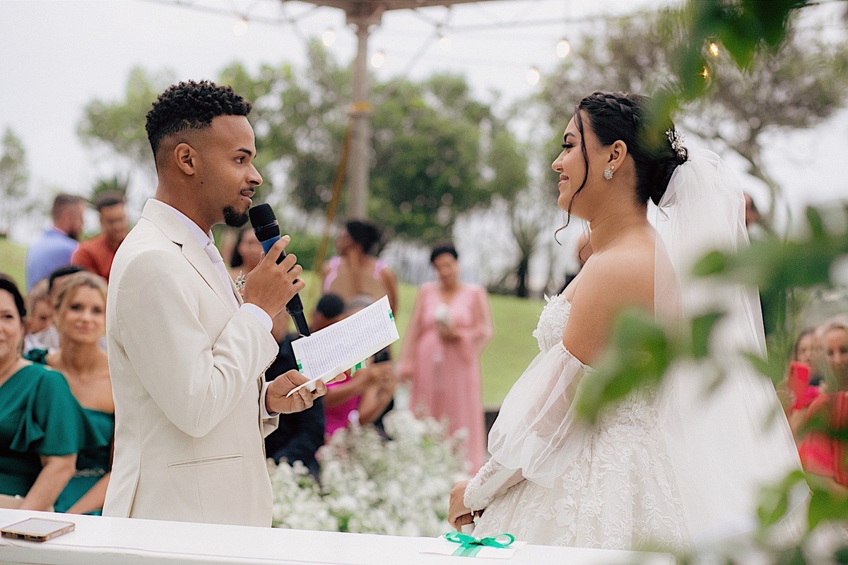 casamento - casamento no litoral - casamento ao ar livre - casamento Leticia e Joao - noivos 2024 - fotografia de casamento - chroma fotografia