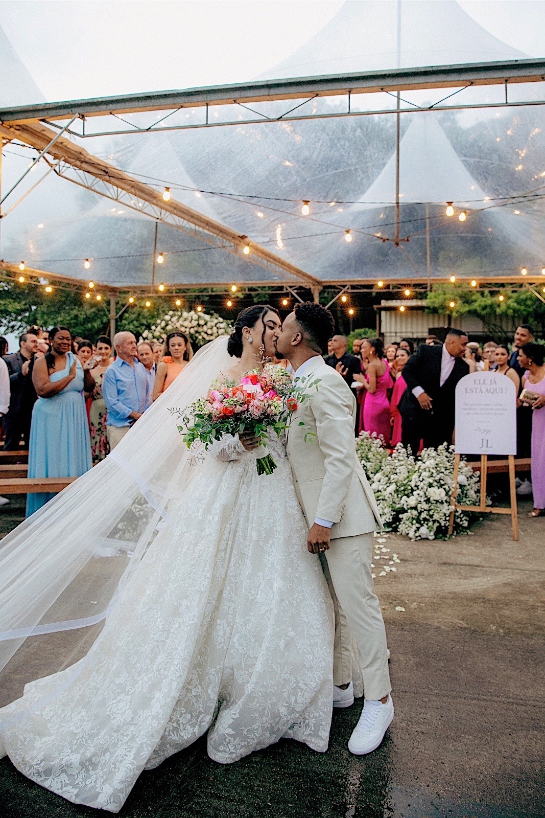 casamento - casamento no litoral - casamento ao ar livre - casamento Leticia e Joao - noivos 2024 - fotografia de casamento - chroma fotografia