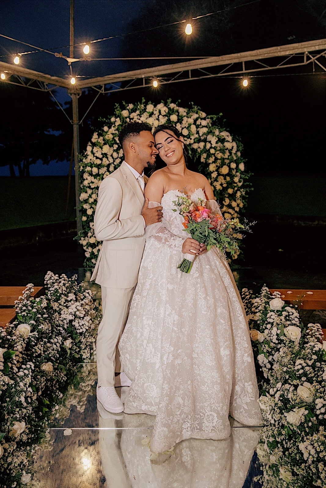 casamento - casamento no litoral - casamento ao ar livre - casamento Leticia e Joao - noivos 2024 - fotografia de casamento - chroma fotografia