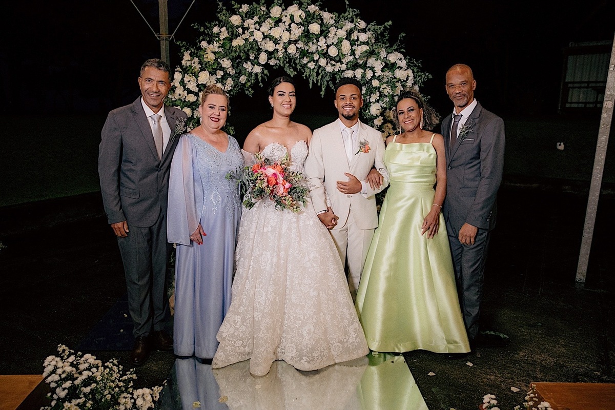 casamento - casamento no litoral - casamento ao ar livre - casamento Leticia e Joao - noivos 2024 - fotografia de casamento - chroma fotografia